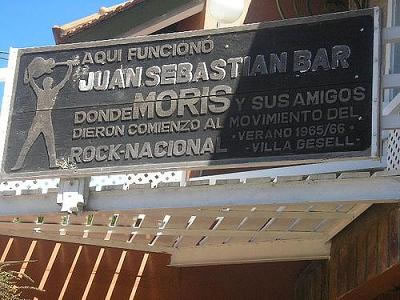 A07 Juan Sebastián bar 