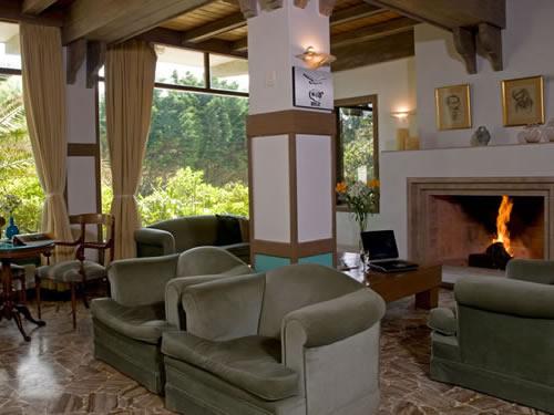 Alquilo Hotel Austral en Villa Gesell zona  a 30 mts de la Playa 