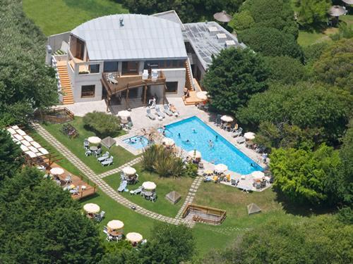 Alquilo Hotel Austral en Villa Gesell zona  a 30 mts de la Playa