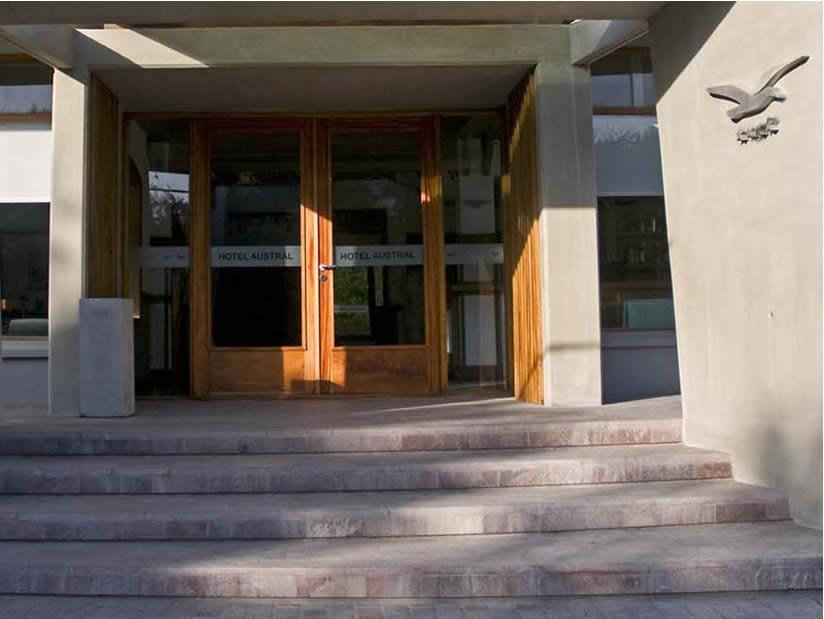 Alquilo Hotel Austral en Villa Gesell zona  a 30 mts de la Playa 