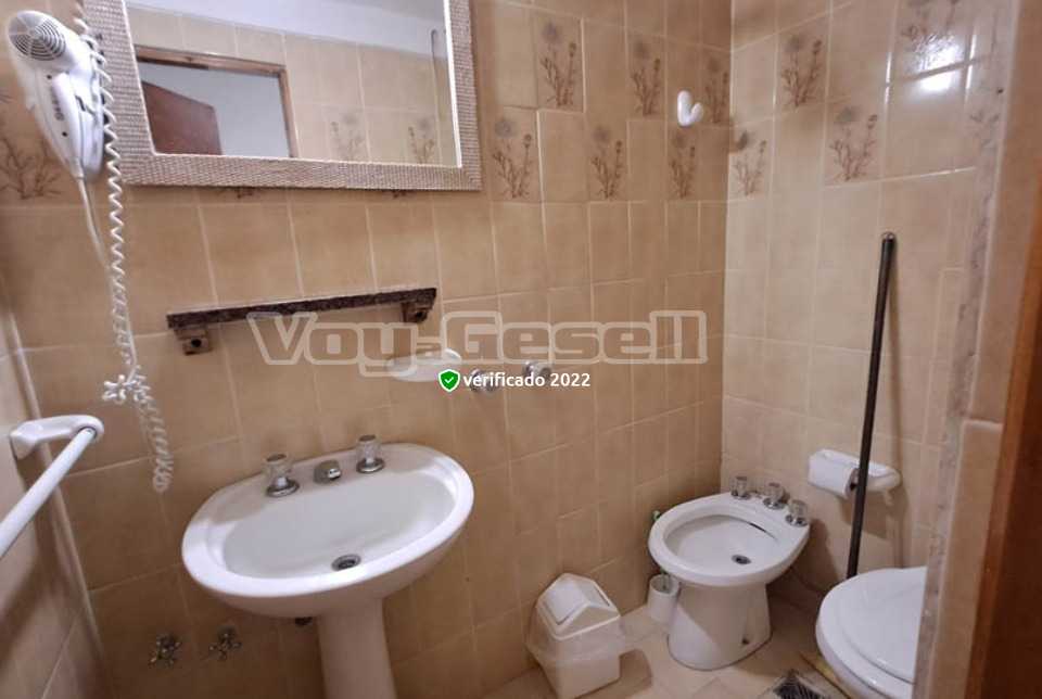 Alquilo Hotel Boiano en Villa Gesell zona  a 300 Mts de la Playa