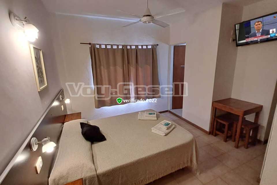 Alquilo Hotel Boiano en Villa Gesell zona  a 300 Mts de la Playa