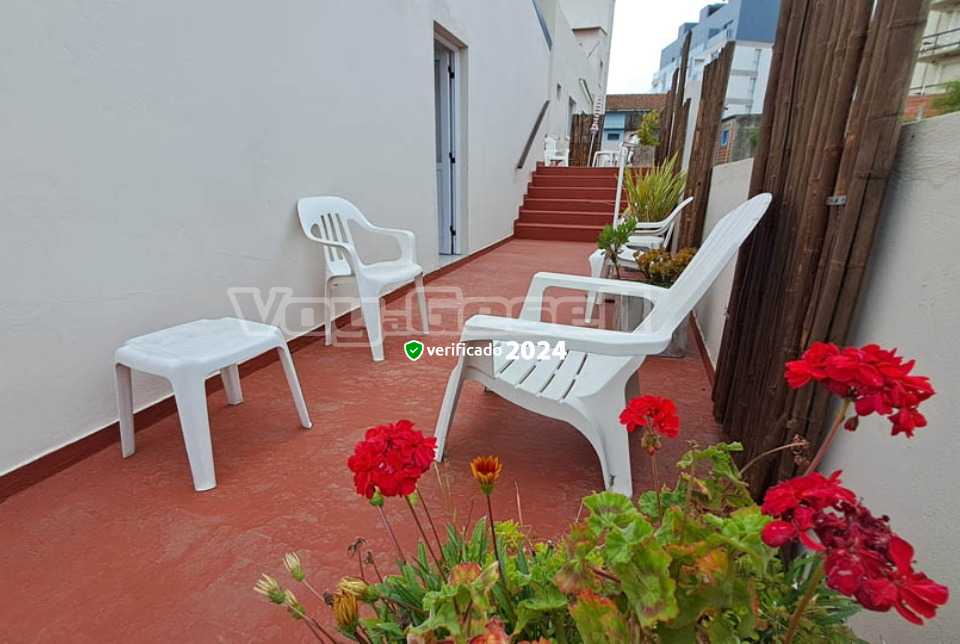 Alquilo Hotel Boiano en Villa Gesell zona  a 300 Mts de la Playa