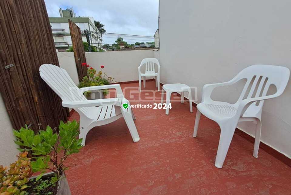 Alquilo Hotel Boiano en Villa Gesell zona  a 300 Mts de la Playa