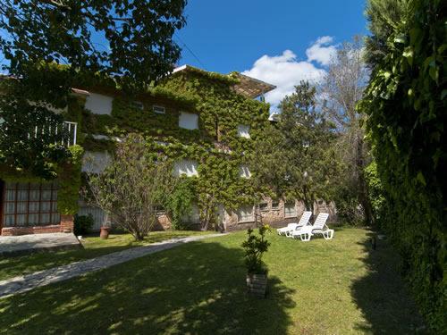 Alquilo Hotel Cervantes en Villa Gesell zona  a 300 Mts de la Playa