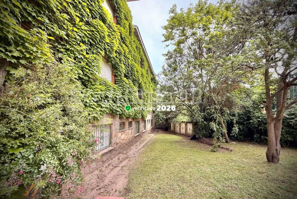 Alquilo Hotel Cervantes en Villa Gesell zona  a 300 Mts de la Playa