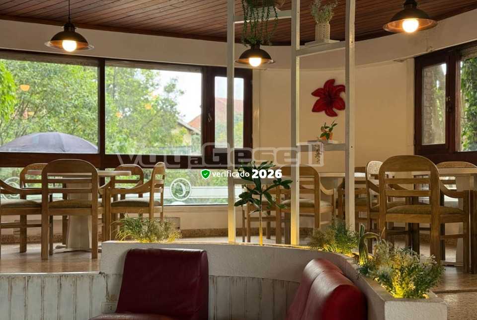 Alquilo Hotel Cervantes en Villa Gesell zona  a 300 Mts de la Playa