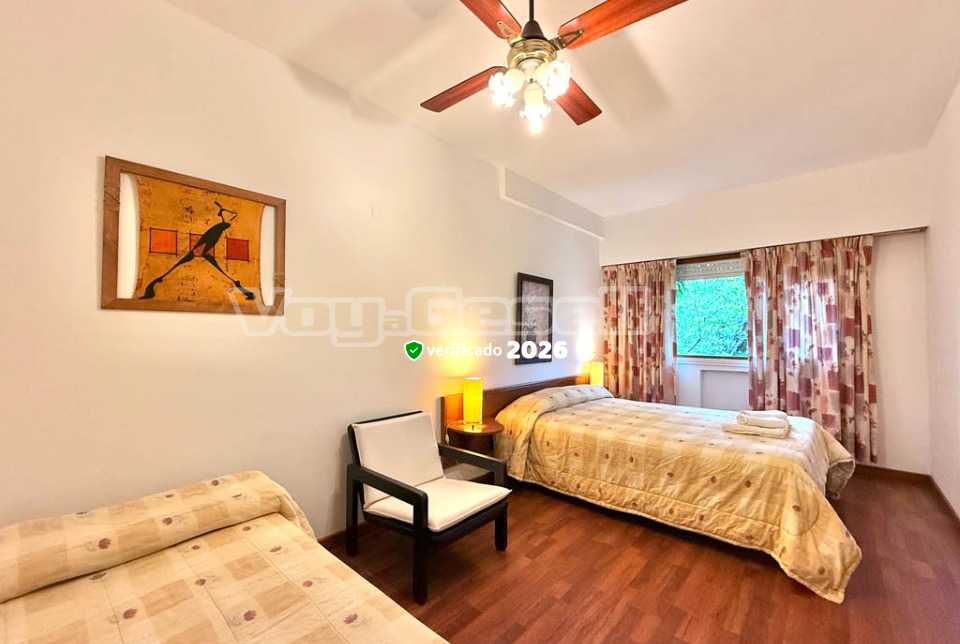 Alquilo Hotel Cervantes en Villa Gesell zona  a 300 Mts de la Playa