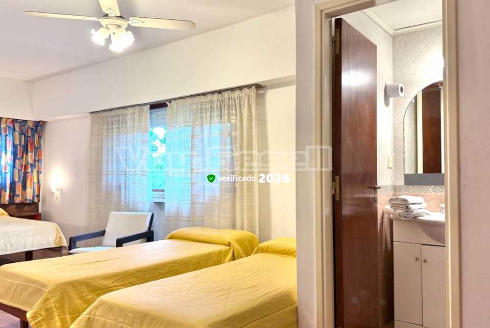 Alquilo Hotel Cervantes en Villa Gesell zona  a 300 Mts de la Playa