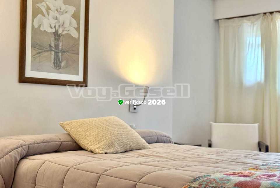 Alquilo Hotel Cervantes en Villa Gesell zona  a 300 Mts de la Playa 