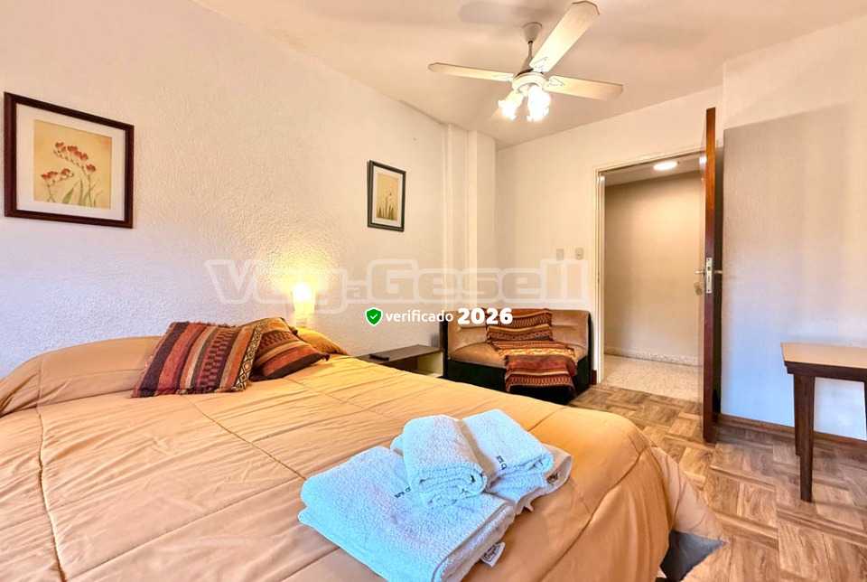 Alquilo Hotel Cervantes en Villa Gesell zona  a 300 Mts de la Playa