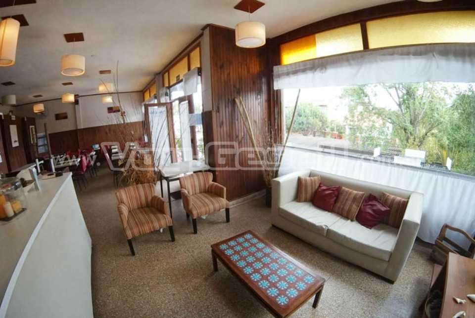 Alquilo Hostería Costa Azul en Villa Gesell zona  a 250 Mts de la Playa 