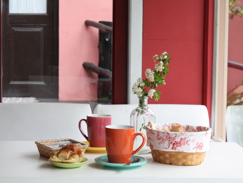 Alquilo Hostel La Deseada en Villa Gesell zona  a 600 Mts de la Playa