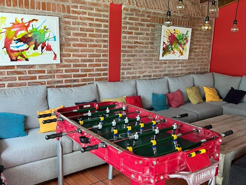 Alquilo Hostel La Deseada en Villa Gesell zona  a 600 Mts de la Playa