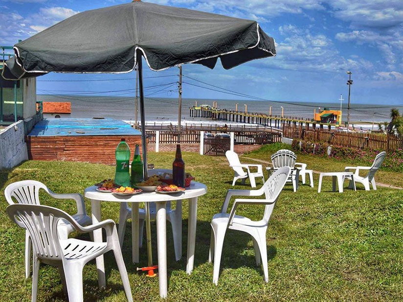 Alquilo Departamentos La Piraña en Villa Gesell zona  a 100 Mts de la Playa