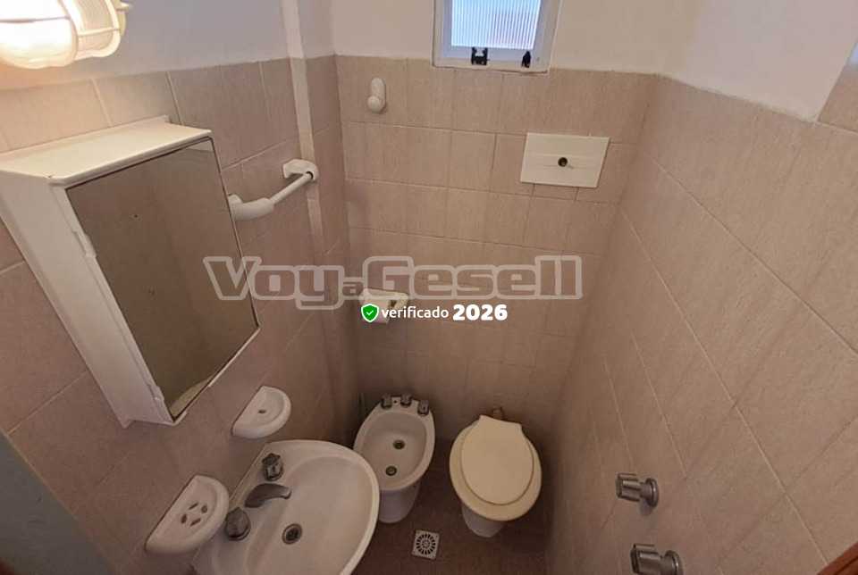 Alquilo Hospedaje Toscana en Villa Gesell zona  a 60 mts de la Playa 