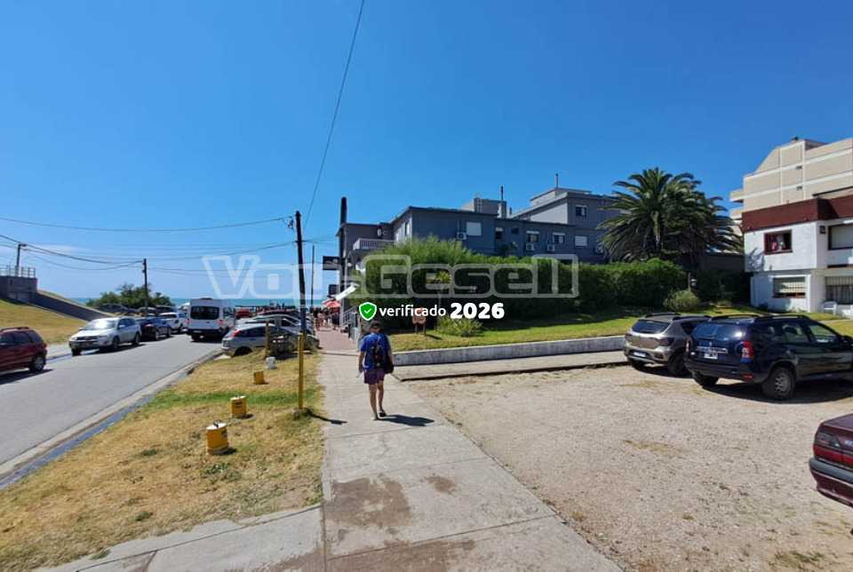 Alquilo Hospedaje Toscana en Villa Gesell zona  a 60 mts de la Playa 