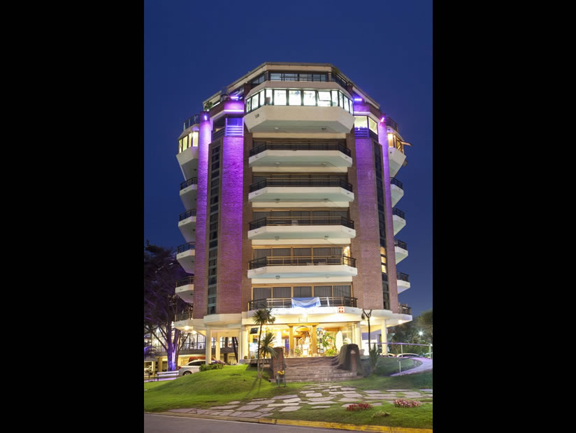 Alquilo Hotel Tequendama Spa & Resort en Villa Gesell zona  a 100 mts de la Playa