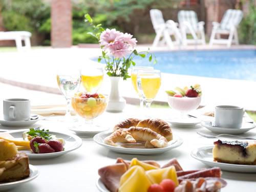 Terrazas Club: Hotel en Villa Gesell zona Centro Comercial