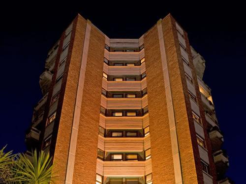 Alquilo Hotel Terrazas Club en Villa Gesell zona  a 200 mts de la Playa