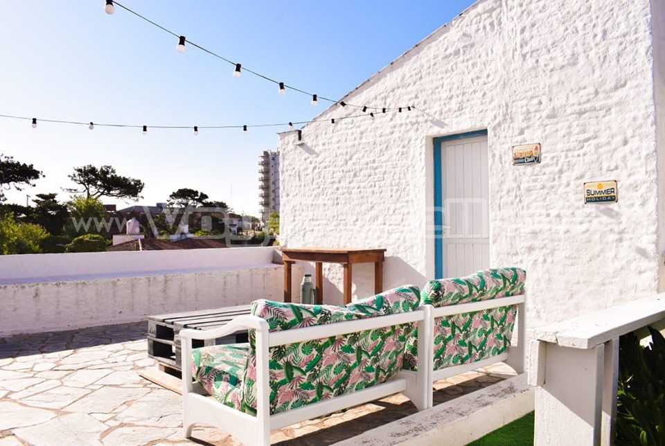 Alquilo Alojamiento para Jovenes Alojamiento para Jovenes en Villa Gesell zona  a 150 mts de la Playa 