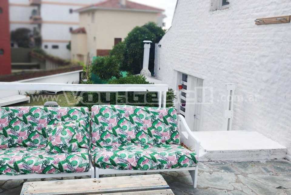 Alquilo Alojamiento para Jovenes Alojamiento para Jovenes en Villa Gesell zona  a 150 mts de la Playa 