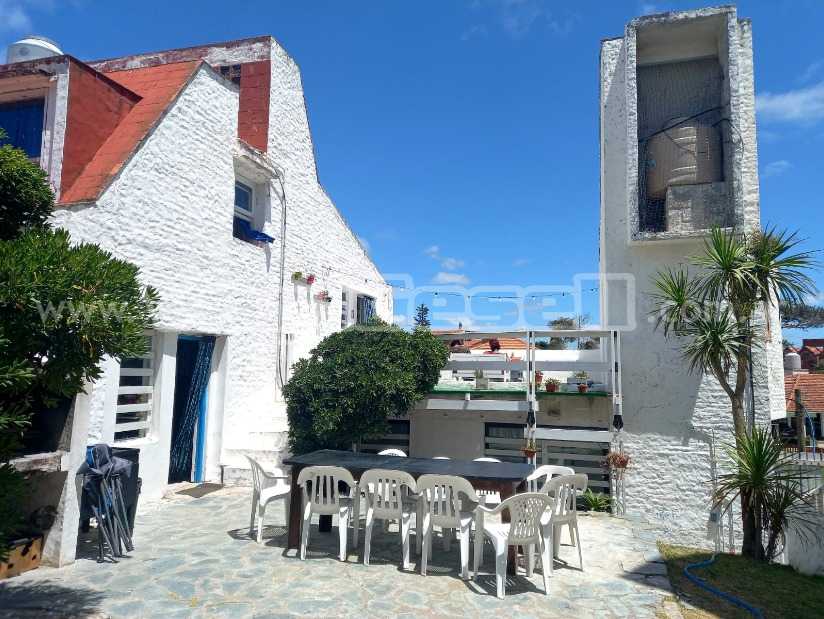 Alquilo Alojamiento para Jovenes Alojamiento para Jovenes en Villa Gesell zona  a 150 mts de la Playa