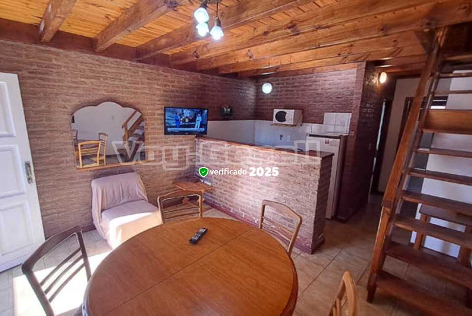 Alquilo Departamentos Angelica :: Nuevos Dueños en Villa Gesell zona  a 130 mts de la Playa