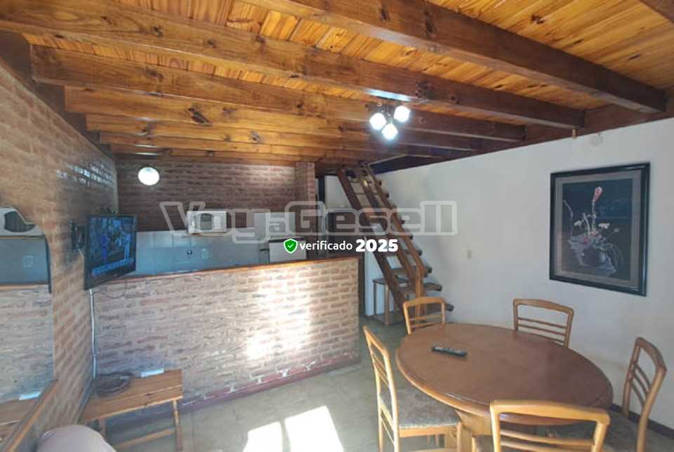 Alquilo Departamentos Angelica :: Nuevos Dueños en Villa Gesell zona  a 130 mts de la Playa