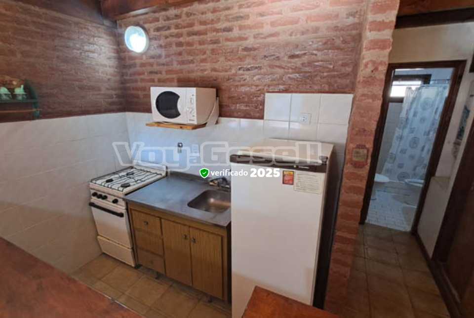 Alquilo Departamentos Angelica :: Nuevos Dueños en Villa Gesell zona  a 130 mts de la Playa