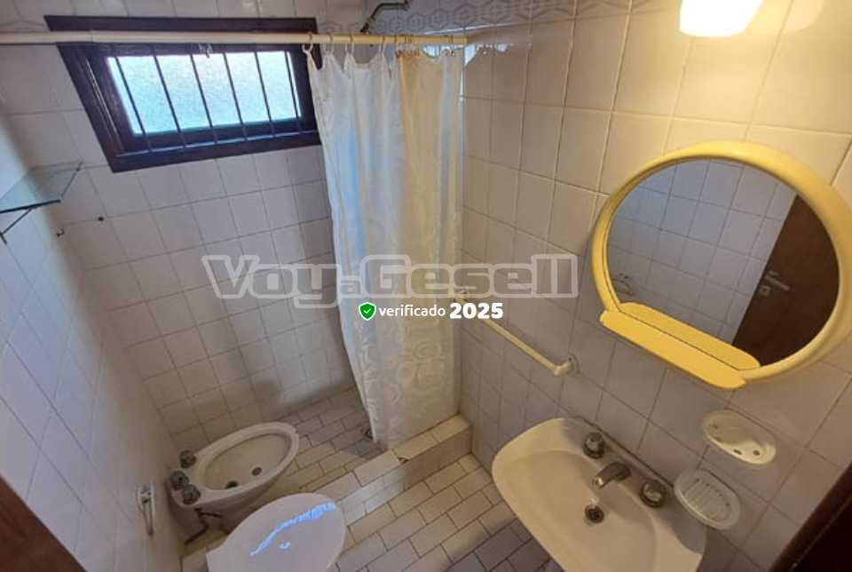 Alquilo Departamentos Angelica :: Nuevos Dueños en Villa Gesell zona  a 130 mts de la Playa