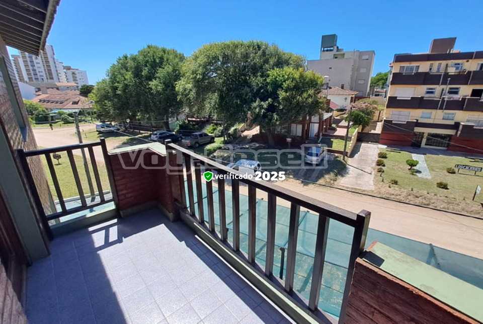 Alquilo Hotel Bismarck en Villa Gesell zona  a 150 mts de la Playa