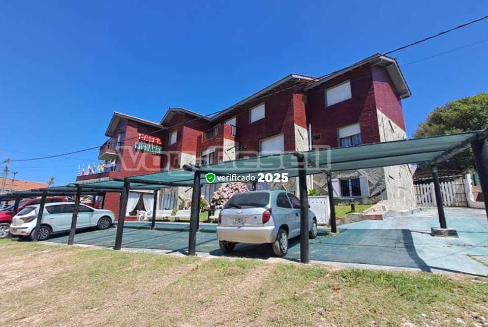 Alquilo Hotel Bismarck en Villa Gesell zona  a 150 mts de la Playa 