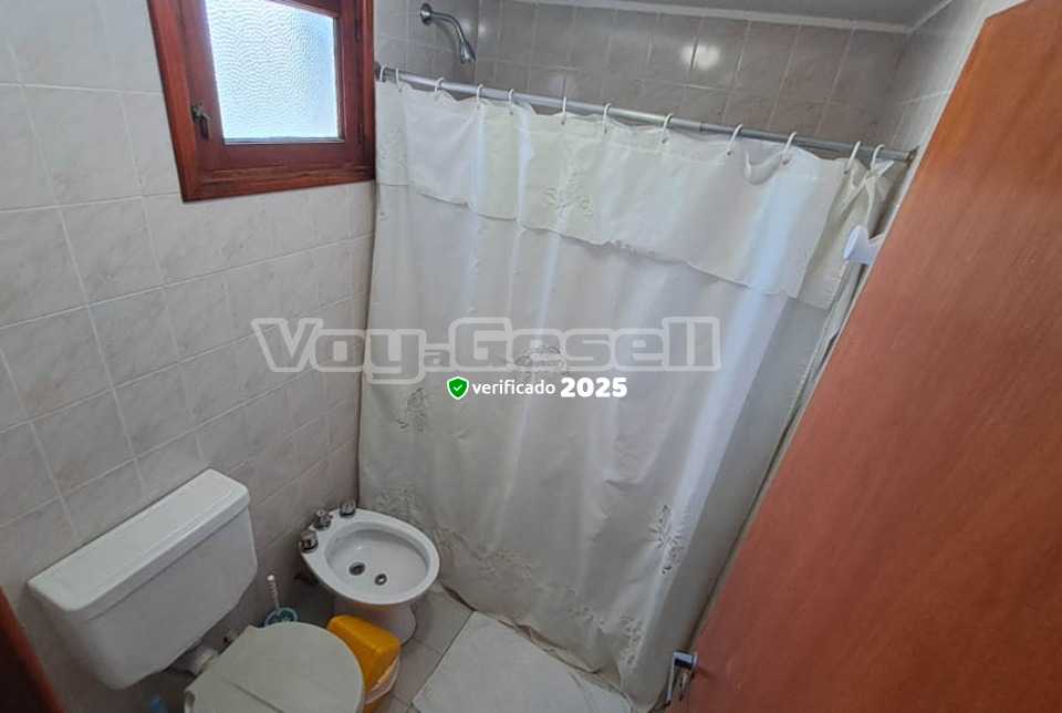 Alquilo Hotel Bismarck en Villa Gesell zona  a 150 mts de la Playa