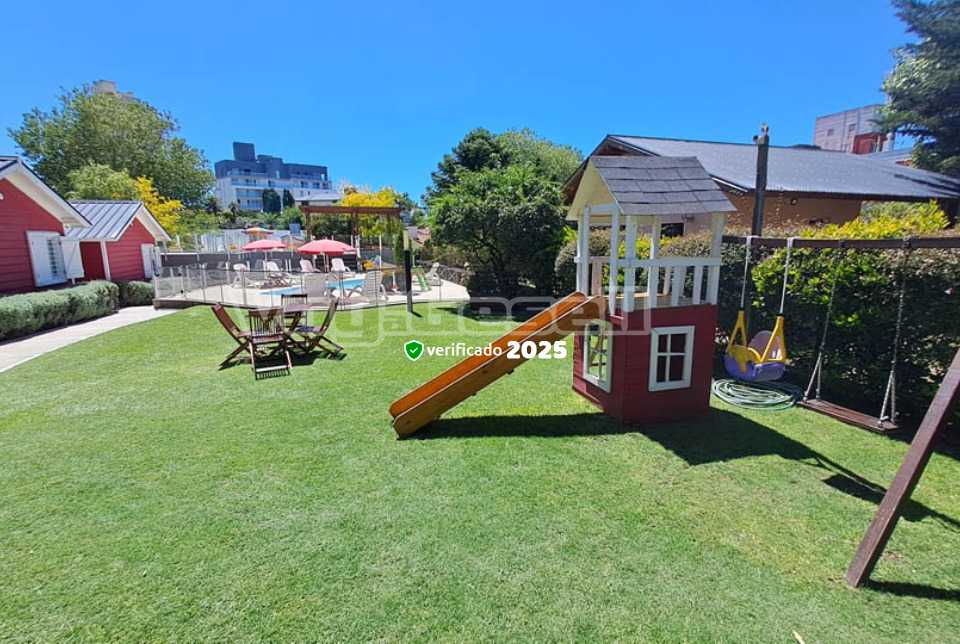 Alquilo Complejo de Cabañas Cabañas Rojas en Villa Gesell zona  a 200 mts de la Playa 