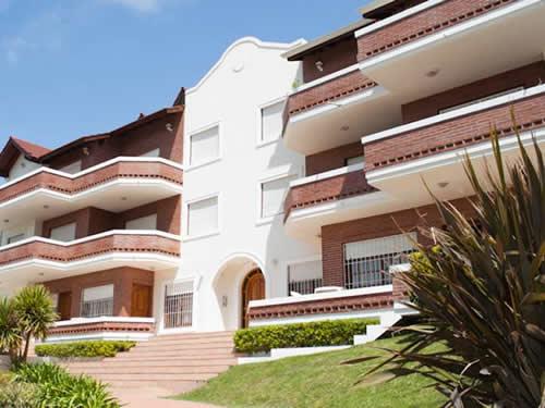 Departamentos: Casa Magna en Villa Gesell zona Centro Comercial