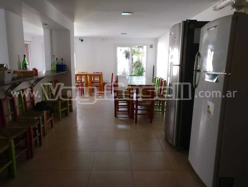 Alquilo Hostel Che Viajero  en Villa Gesell zona  a 400 Mts de la Playa
