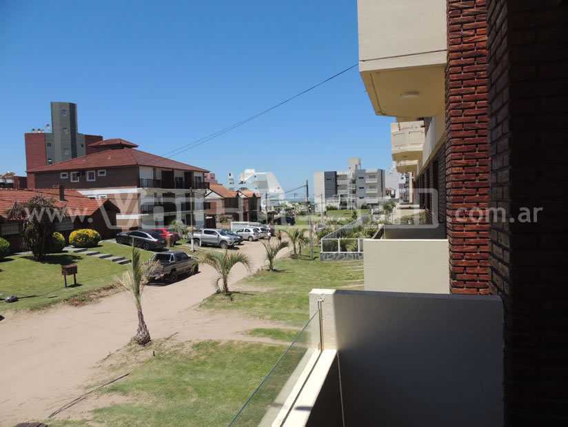 Alquilo Complejo de Duplex Complejo Cristal en Villa Gesell zona  a 180 mts de la Playa