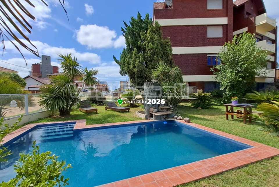 Alquilo Complejo de Duplex Complejo Cristal en Villa Gesell zona  a 180 mts de la Playa 