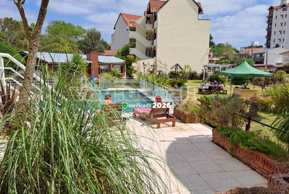 Alquilo Complejo de Duplex Complejo Cristal en Villa Gesell zona  a 180 mts de la Playa