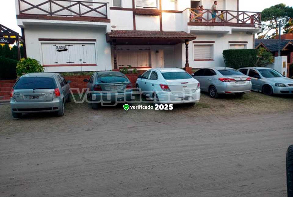 Alquilo Departamentos Complejo Lila en Villa Gesell zona   PlayÃ³n para vehÃ­culos 