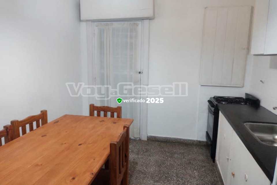 Alquilo Departamentos Complejo Lila en Villa Gesell zona  