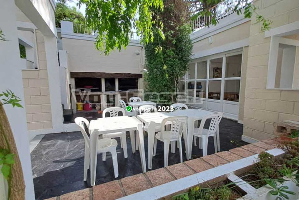 Alquilo Complejo de Cabañas Punta Villa en Villa Gesell zona  a 200 Mts de la Playa