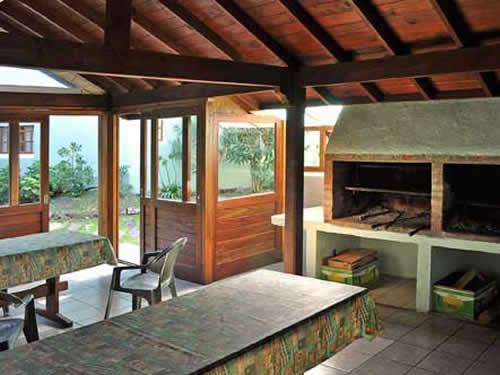 Alquilo Apart Hotel Condominio Octogono en Villa Gesell zona  a 300 Mts de la Playa