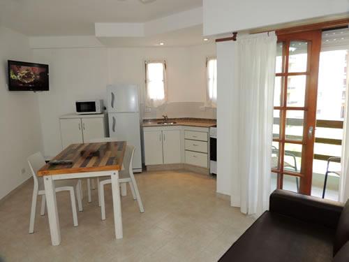 Alquilo Apart Hotel Condominio Octogono en Villa Gesell zona  a 300 Mts de la Playa