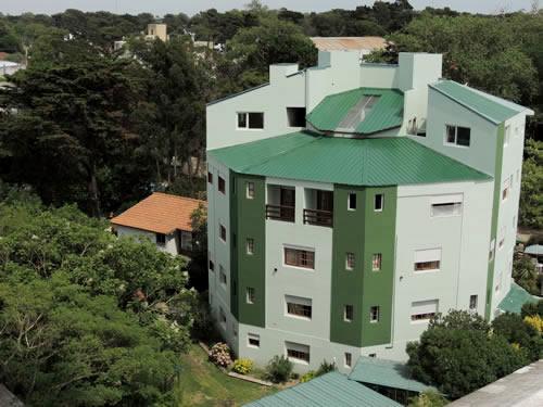 Alquilo Apart Hotel Condominio Octogono en Villa Gesell zona  a 300 Mts de la Playa