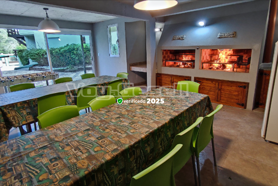 Alquilo Apart Hotel Condominio Octogono en Villa Gesell zona  a 300 Mts de la Playa