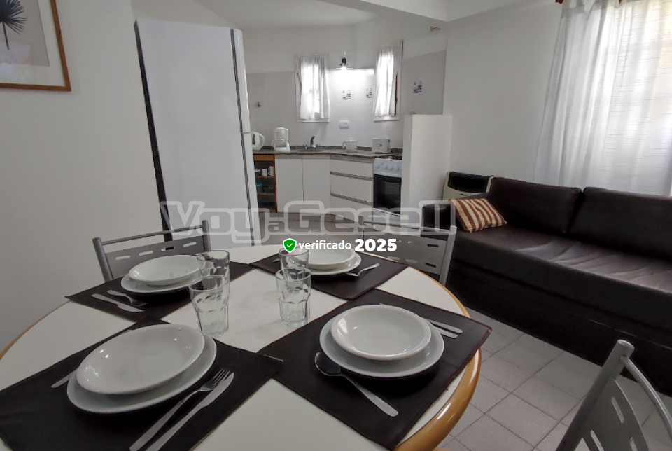 Alquilo Apart Hotel Condominio Octogono en Villa Gesell zona  a 300 Mts de la Playa