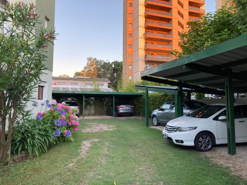 Alquilo Apart Hotel Condominio Octogono en Villa Gesell zona  a 300 Mts de la Playa