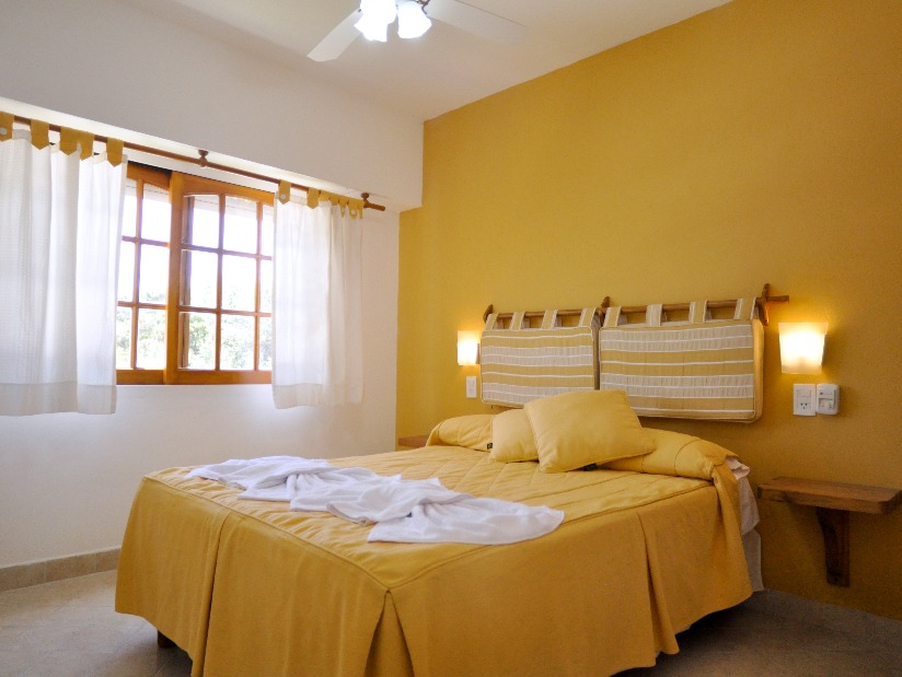 Alquilo Apart Hotel Condominio Octogono en Villa Gesell zona  a 300 Mts de la Playa Sommier matrimonial primera marca hotelera